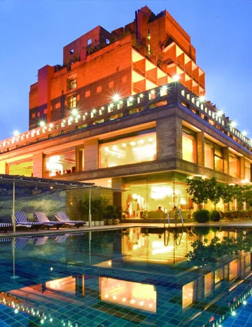 Russian Escorts in Jaypee Siddharth