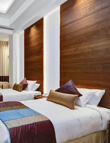 Newly Married Women Escorts in La Sagrita Hotel